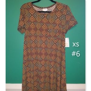 XS LuLaRoe Carly AMAZING! NWT hi=lo dress!